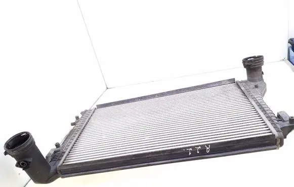 Skoda Octavia Mk2 (1Z) Intercooler radiator 1K0145803J