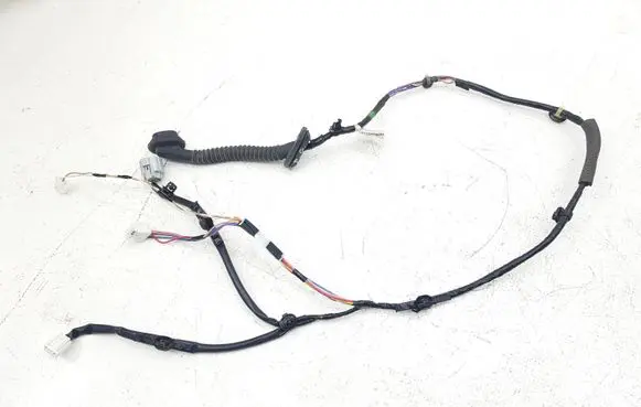 Subaru Legacy Rear door wiring loom 81822AL01B 67002977 6L6J81KE02977