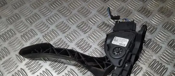 Ford Mondeo MK IV Accelerator throttle pedal 6G929F836SC 6G92-9F836-SC