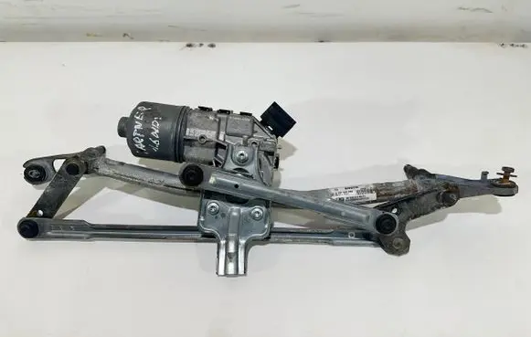 Peugeot Partner Wiper motor 0390241621