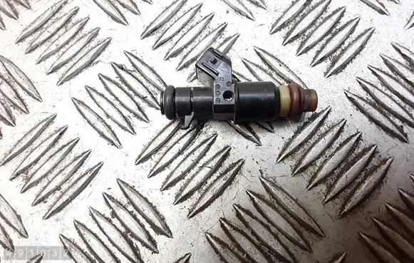 Honda CR-V Fuel injector bd04aas6
