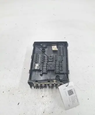 Volkswagen Golf Plus Fuse module 1K0937125A