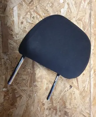 Volkswagen Golf VII Rear seat headrest 5G0885901
