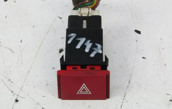 Hyundai Getz Hazard light switch 