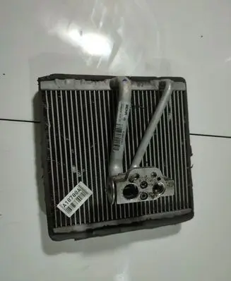 A/C cooling radiator (condenser)