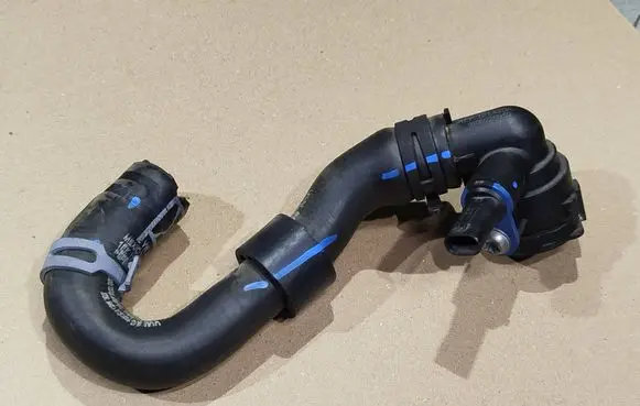 Volkswagen ID.4 Coolant pipe/hose 1EK121420A