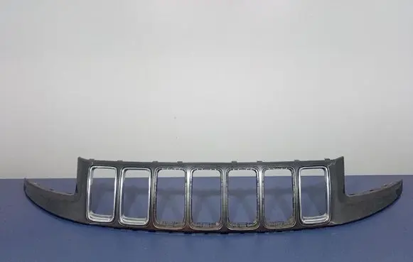 Jeep Grand Cherokee Front grill 1WL32TRM