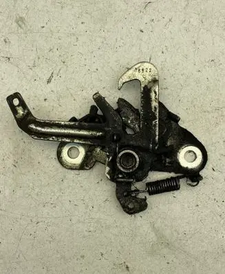 Peugeot 207 Engine bonnet/hood lock/catch 06322