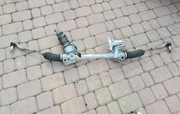 Opel Insignia B Steering rack 84352108