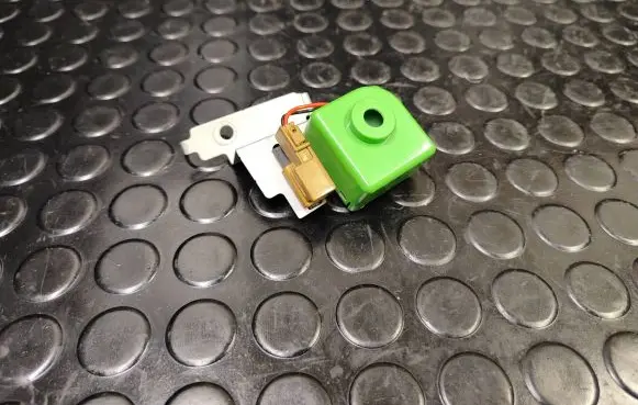 Nissan Leaf I (ZE0) Sensor