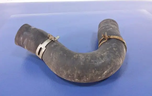 Subaru Forester SH Engine coolant pipe/hose