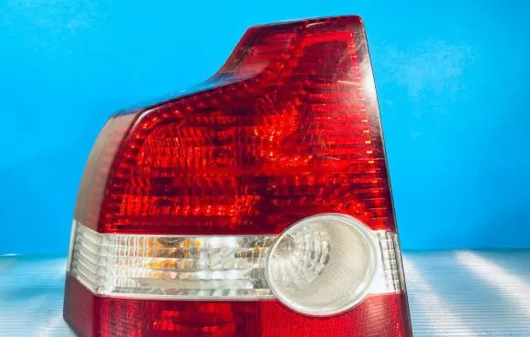 Volvo S40 Rear/tail lights 30698912