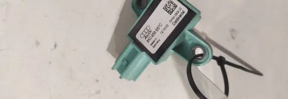 Audi Q5 SQ5 Airbag deployment crash/impact sensor 8K0955557C