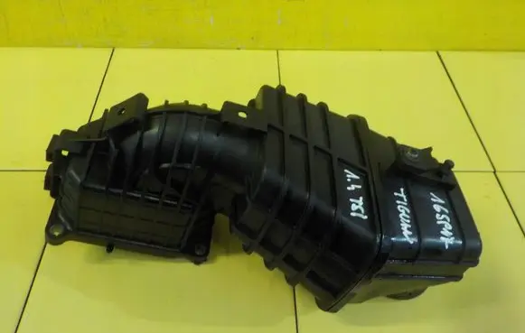 Volkswagen Tiguan Turbo system vacuum part 03C145755J