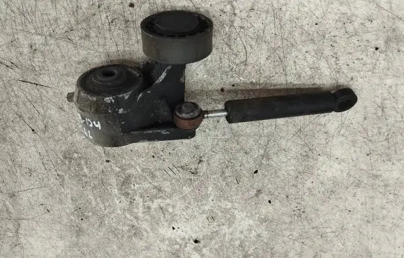 Mercedes-Benz E W124 Generator/alternator belt tensioner
