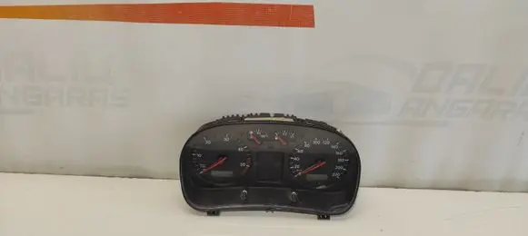 Volkswagen Golf IV Speedometer (instrument cluster) 110008957036 1J0920801E