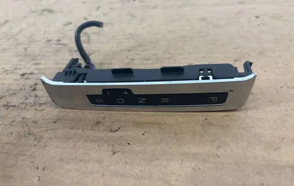 Audi Q7 4L Gear shift selector indicator 4L2713463A 10850080617