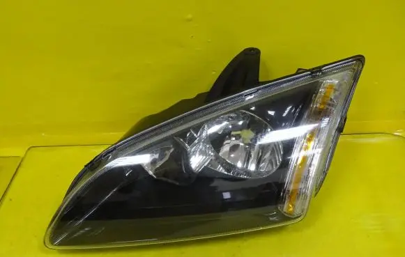 Ford Focus Headlight/headlamp