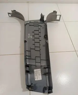 Land Rover Discovery Sport (C) pillar trim 632160051 24396CC8LAA 55539562