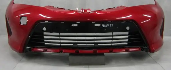 Toyota Auris E180 Front bumper 5211902A20
