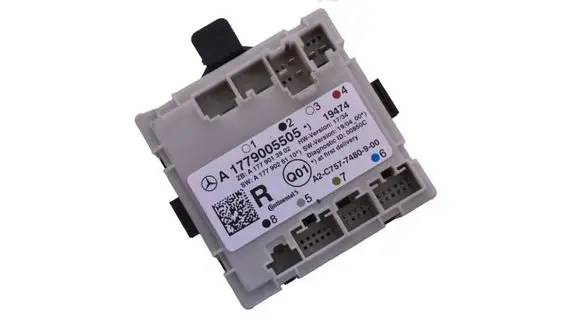 Suzuki Grand Vitara II Door control unit/module A1779005505 A1779025110