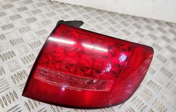 Audi A6 S6 C6 4F Rear/tail lights 89037056 4F9945222B