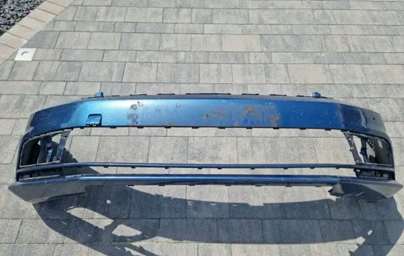 Volkswagen Jetta V Front bumper