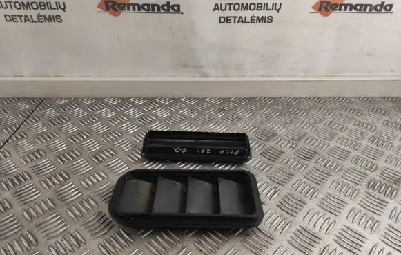 Volkswagen Polo VI Quarter panel pressure vent 7N0819465E 6X0819465E