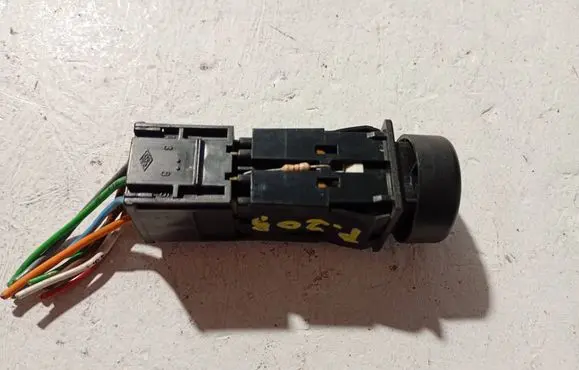 Peugeot 205 Other switches/knobs/shifts 225885