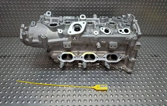 Alfa Romeo Giulia Engine head 68412542AA