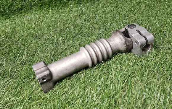 BMW 5 F10 F11 Steering column universal joint 6788156