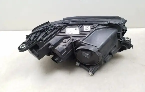 Mercedes-Benz E W213 Headlight/headlamp A2139067509