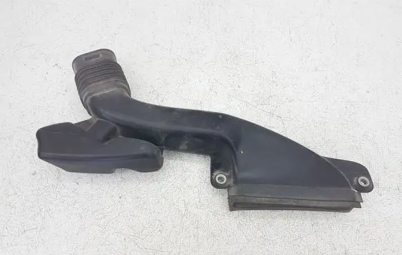 Ford Fusion II Air intake duct part DG939C675 DG939C675BB DG939A675