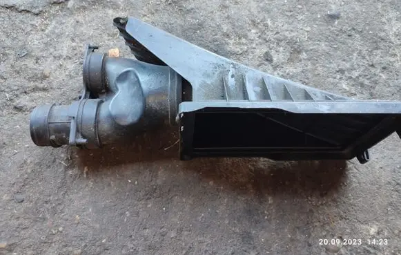 Jaguar XF Cabin air duct channel 4R839D813