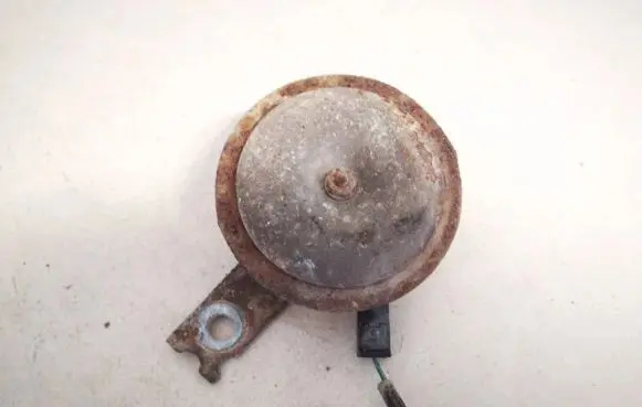 Mitsubishi Pajero Horn signal