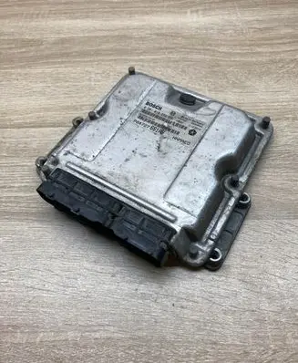 Chrysler Voyager Engine control unit/module ECU P04727661AB 0281010290