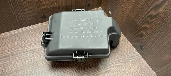Iveco Daily 35 - 40.10 Fuse box set 69500825 69500167