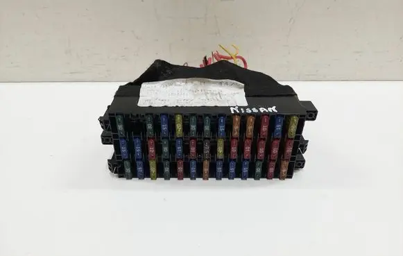 Nissan Interstar Fuse module 8200607565 1020301
