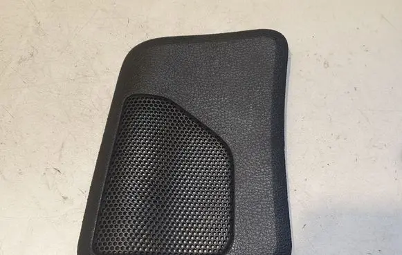 Volvo XC70 Parcel shelf speaker trim grill 