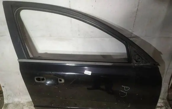 Volvo S40 Front door juodos
