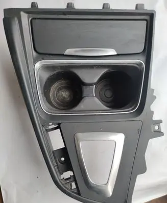 BMW 3 F30 F35 F31 Other center console (tunnel) element 9218925 105027852
