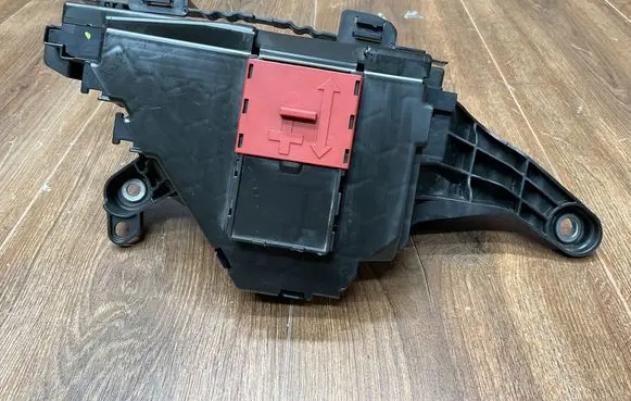 Mercedes-Benz E W213 Fuse module A2135403439 A2135462900