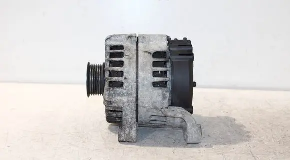BMW X1 E84 Generator/alternator 7802261