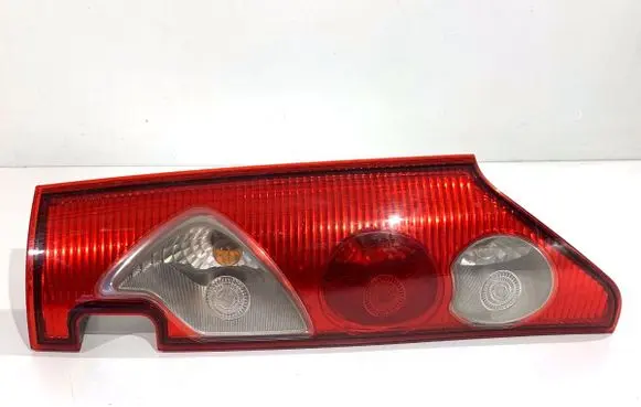 Renault Kangoo II Rear/tail lights 8200419952