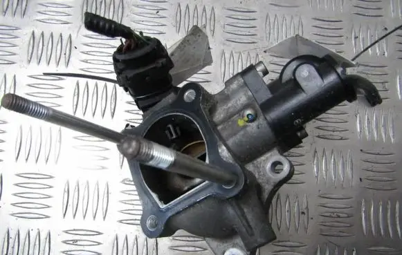 Honda Accord EGR valve 0120101040 012010-1040