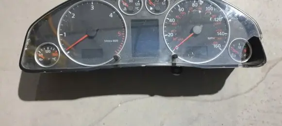 Audi A6 S6 C5 4B Speedometer (instrument cluster) 4B0920981B