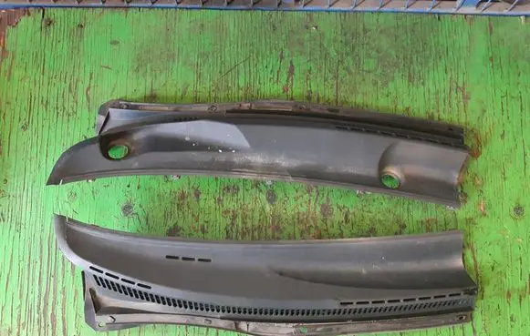 Toyota Corolla E120 E130 Wiper trim