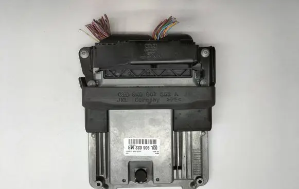 Audi A4 S4 B8 8K Engine control unit/module 03L906022MR