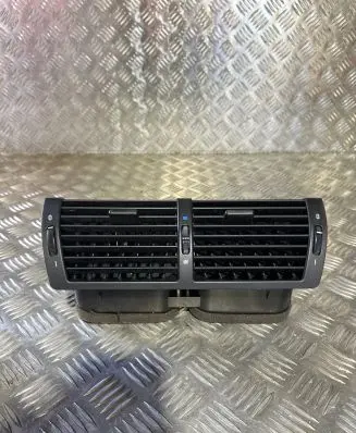 BMW X5 E53 Dash center air vent grill 8402221
