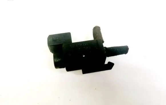 BMW 5 GT F07 Turbo solenoid valve 7810831 7.02318.00